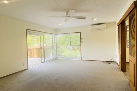 Photo of property in 31 Contessa Drive, Glenfield, Auckland, 0629