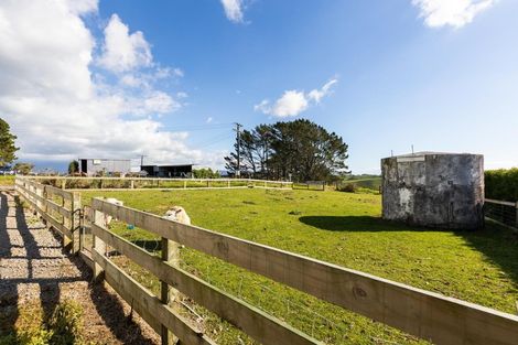 Photo of property in 37 Allan Road, Burgess Park, New Plymouth, 4371