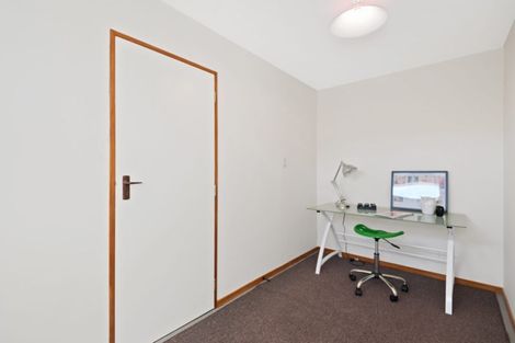 Photo of property in 2 Seamount Terrace, Mount Pleasant, Christchurch, 8081