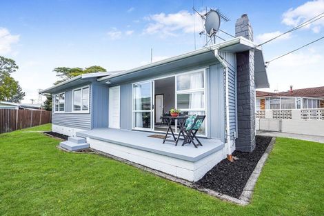 Photo of property in 28 Northolt Road, Fairview Downs, Hamilton, 3214