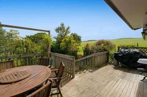 Photo of property in 118 Trig Road, South Head, Helensville, 0874