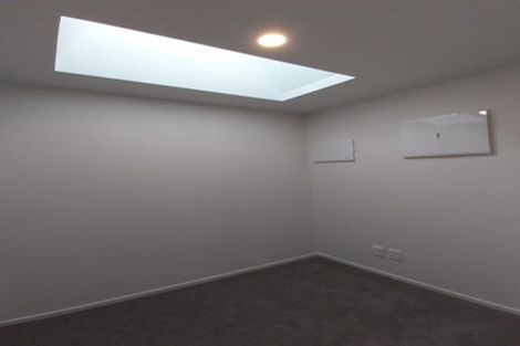 Photo of property in 26 Morihana Close, Glen Eden, 0602