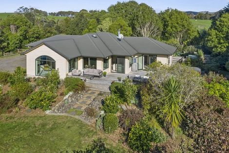 Photo of property in 34 Pond Road, Raglan, 3295