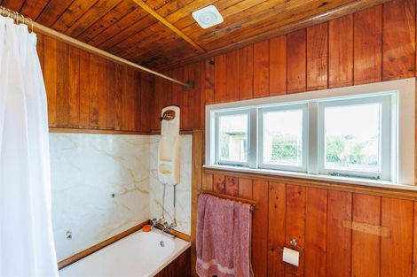 Photo of property in 60 Alexandra Street, Marton, 4710