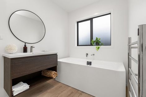 Photo of property in 34 Omahina Street, Raglan, 3225