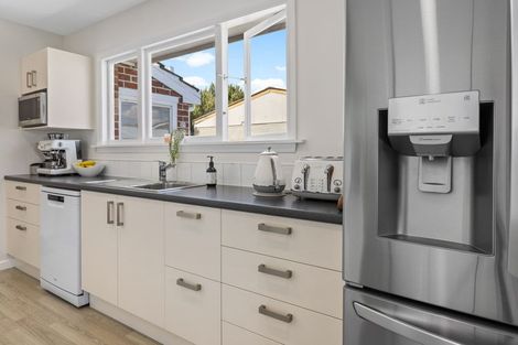 Photo of property in 1/27 Weir Place, Hoon Hay, Christchurch, 8025