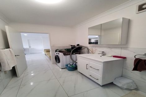 Photo of property in 17 Paulownia Place, Totara Heights, Auckland, 2105