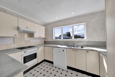 Photo of property in 38 Murray Avenue, Hawera, 4610