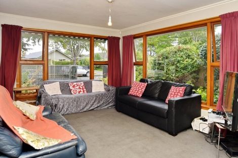Photo of property in 8 Westmont Street, Ilam, Christchurch, 8041