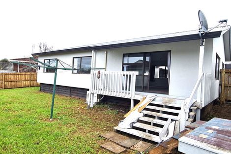 Photo of property in 16 Southview Place, Wattle Downs, Auckland, 2102