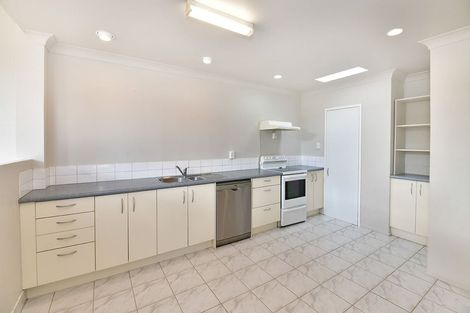 Photo of property in 22 Amorino Drive, Red Beach, 0932