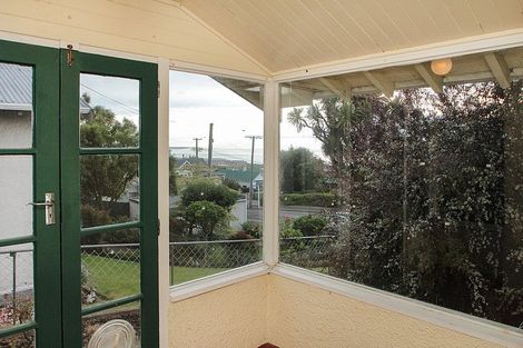 Photo of property in 30 Wharfe Street, South Hill, Oamaru, 9400