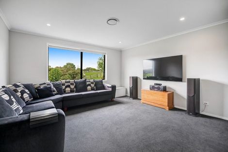 Photo of property in 22 Awatiro Drive, Kaukapakapa, 0871