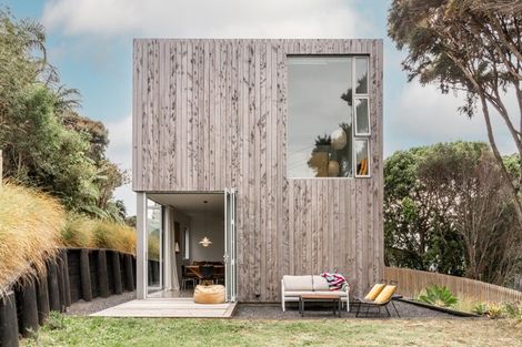 Photo of property in 10a Government Road, Raglan, 3225