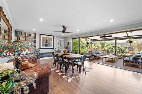 Photo of property in 39 Surf View Crescent, Red Beach, 0932