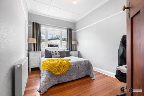 Photo of property in 17 Collingwood Street, Waterloo, Lower Hutt, 5011