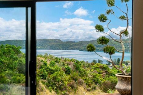 Photo of property in 11 Sparrowhawk Way, Kinloch, Taupo, 3377