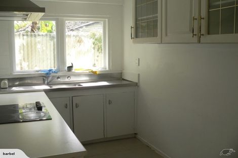 Photo of property in 2 Ryburn Road, Mount Wellington, Auckland, 1062