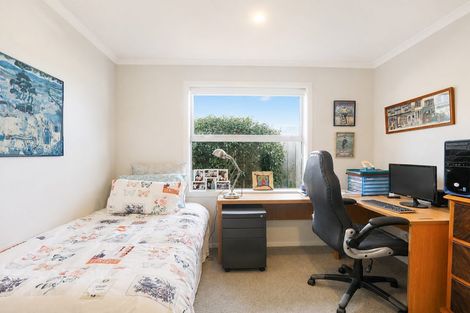 Photo of property in 37 Harding Drive, Papamoa Beach, Papamoa, 3118