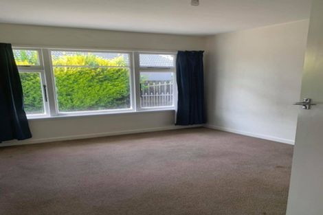 Photo of property in 18 Avonhead Road, Avonhead, Christchurch, 8042