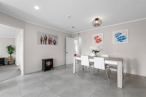 Photo of property in 19 Barraud Place, Pukehangi, Rotorua, 3015