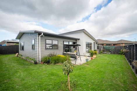 Photo of property in 1 Angelina Way, Kelvin Grove, Palmerston North, 4414