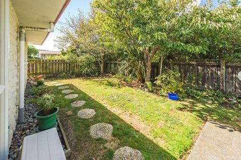 Photo of property in 16 Oaklea Avenue, Marton, 4710