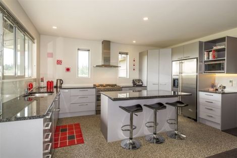 Photo of property in 61 Loburn Whiterock Road, Loburn, Rangiora, 7472