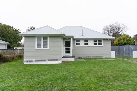 Photo of property in 36 Crewe Crescent, Hokowhitu, Palmerston North, 4410