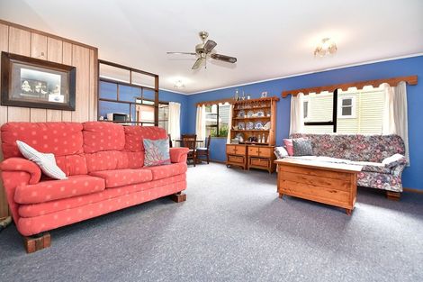 Photo of property in 1/928 Whangaparaoa Road, Manly, Whangaparaoa, 0930