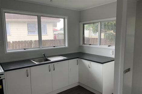 Photo of property in 1/12 Naomi Place, Manurewa, Auckland, 2102