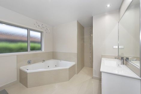 Photo of property in 4 Sutherland Court, Flagstaff, Hamilton, 3210