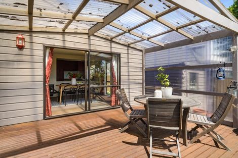 Photo of property in 42a Clifton Terrace, Fitzherbert, Palmerston North, 4410