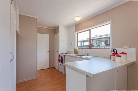 Photo of property in 3 Huruhuru Road, Massey, Auckland, 0614