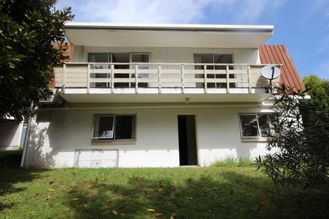 Photo of property in 2/35a Rangatira Road, Beach Haven, Auckland, 0626
