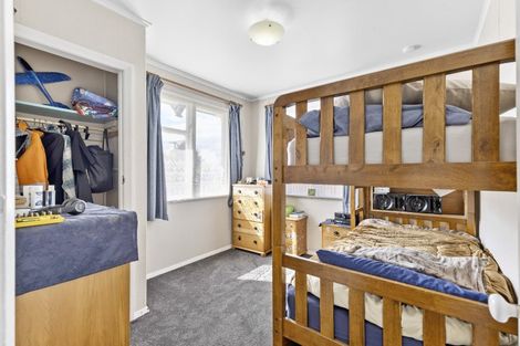 Photo of property in 12 Collins Crescent, Feilding, 4702