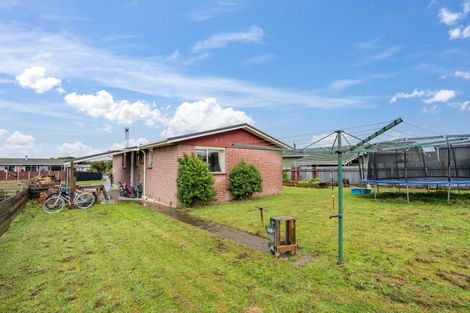 Photo of property in 73 Dunbeath Crescent, Kew, Invercargill, 9812