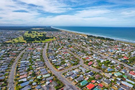 Photo of property in 1 Monowai Crescent, North New Brighton, Christchurch, 8083