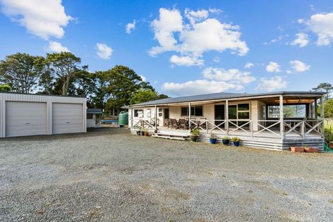 Photo of property in 46 Franklin Road, Paparoa, 0571