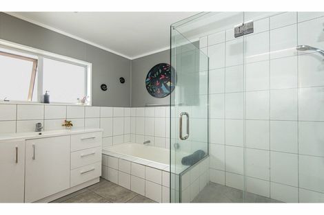 Photo of property in 66 Fairway Drive, Te Kamo, Whangarei, 0112