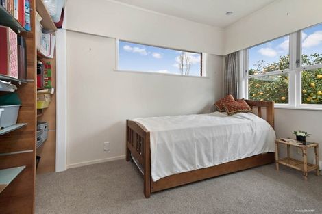 Photo of property in 151 Gossamer Drive, Pakuranga Heights, Auckland, 2010