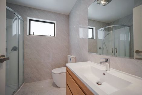 Photo of property in 95a Woodglen Road, Glen Eden, Auckland, 0602