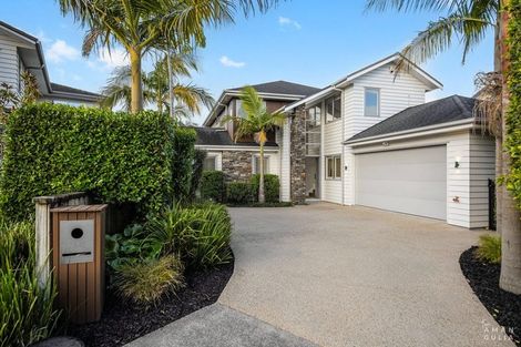 Photo of property in 284e Schnapper Rock Road, Schnapper Rock, Auckland, 0632