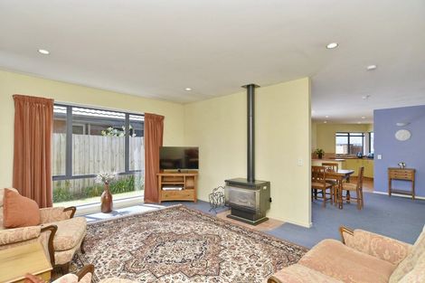 Photo of property in 14 Matawai Close, Rangiora, 7400