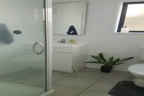 Photo of property in 2a Bayside Drive, Browns Bay, Auckland, 0630