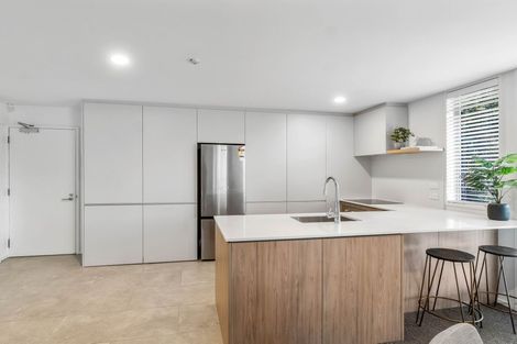 Photo of property in 17/15 Peterborough Street, Christchurch Central, Christchurch, 8013