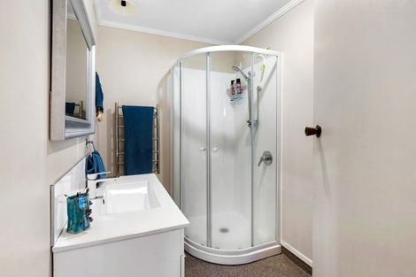 Photo of property in 2/77 Shakespeare Road, Bluff Hill, Napier, 4110