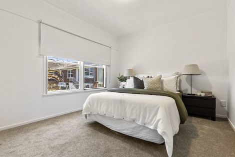 Photo of property in 6/40 Lake Road, Narrow Neck, Auckland, 0624