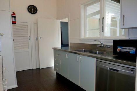 Photo of property in 65 Amohia Street, Paraparaumu, 5032