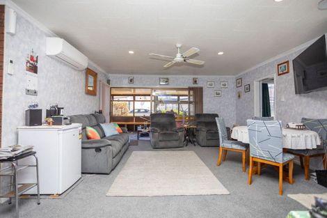 Photo of property in 7 Hunter Street, Dannevirke, 4930